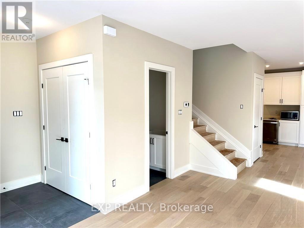 Main unit 3 Bed Townhome Entrance