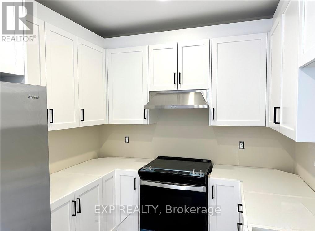 Photo 20 of 25 27 Omeara Street, Ottawa ON