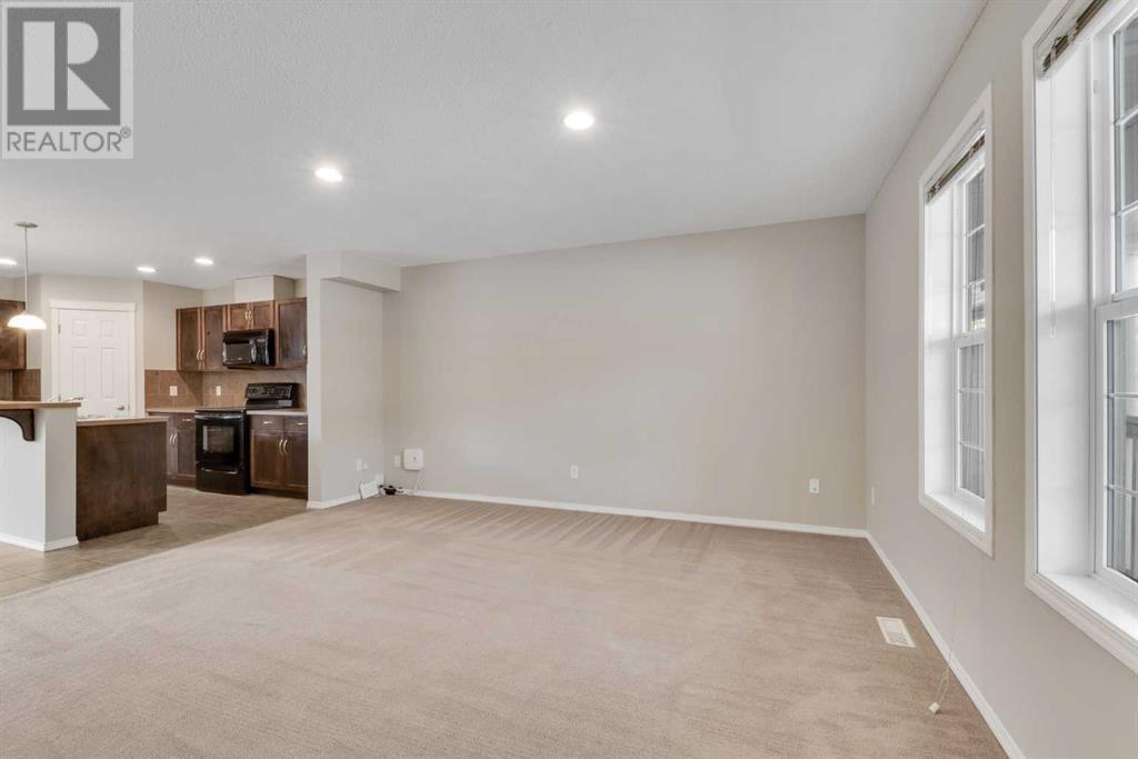 83 Country Village Gate NE, Calgary, Alberta
