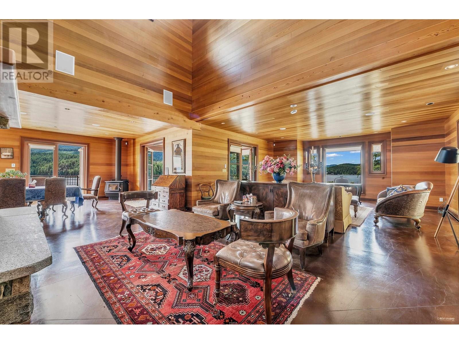 3 Bed, 4 Bath House for Sale in Egmont – 15781 EAST EGMONT SHORELINE - Image 12