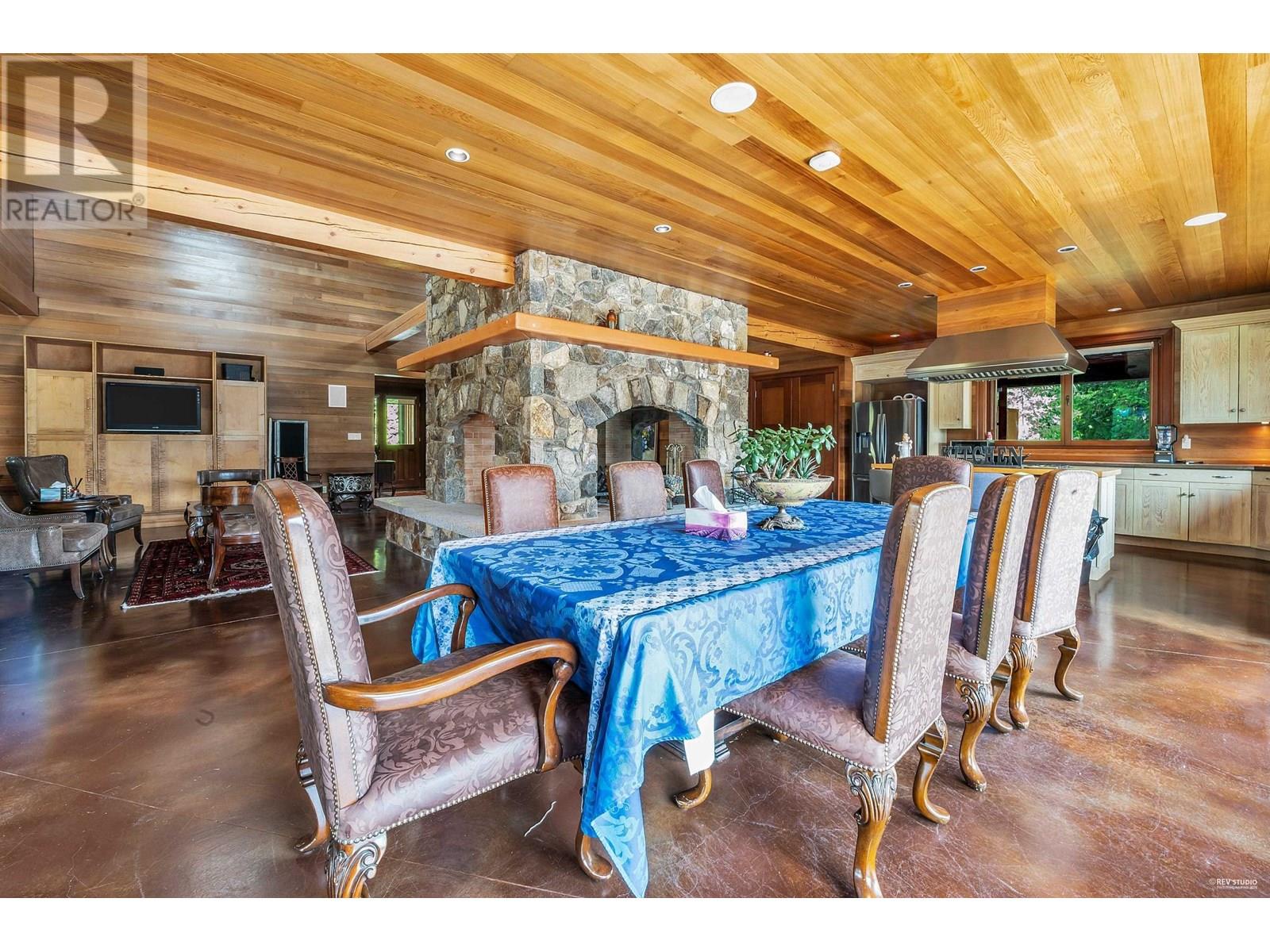 3 Bed, 4 Bath House for Sale in Egmont – 15781 EAST EGMONT SHORELINE - Image 19
