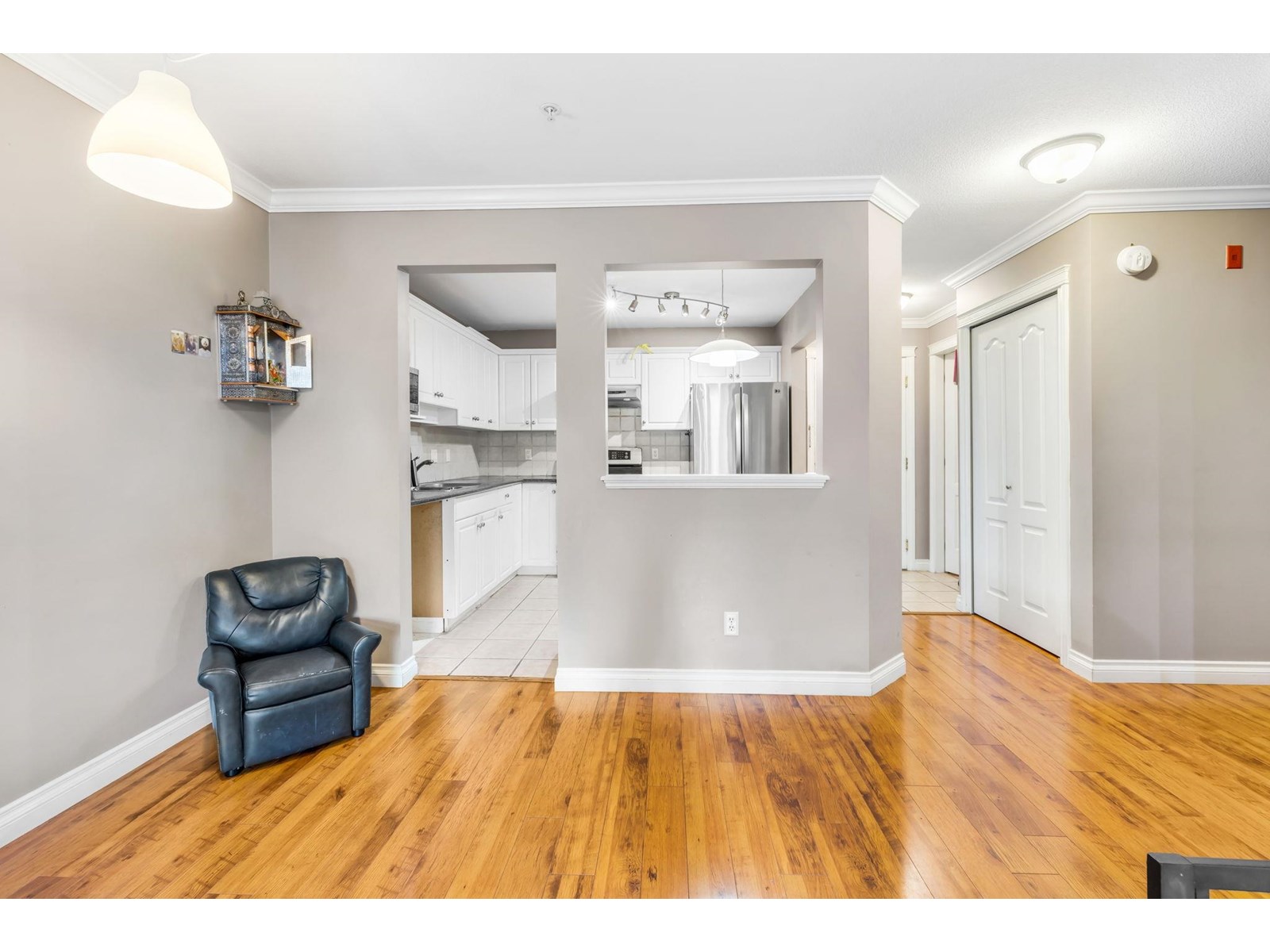 Photo 10 of 415 32085 George Ferguson Way, Abbotsford BC
