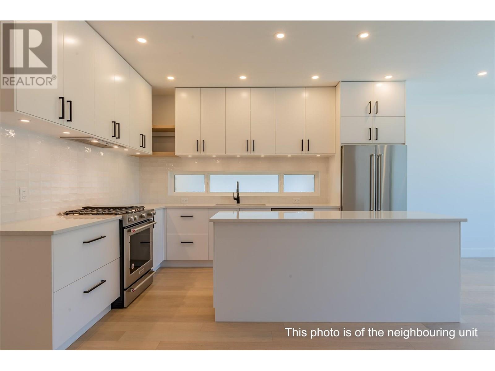 Photo 9 of 518 Robson Street Unit A, Nelson BC