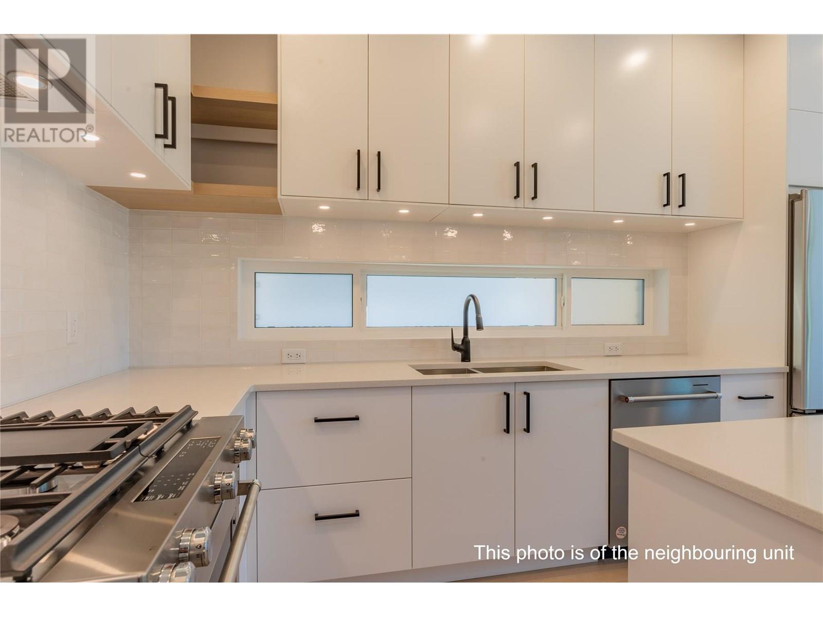 Photo 8 of 518 Robson Street Unit A, Nelson BC