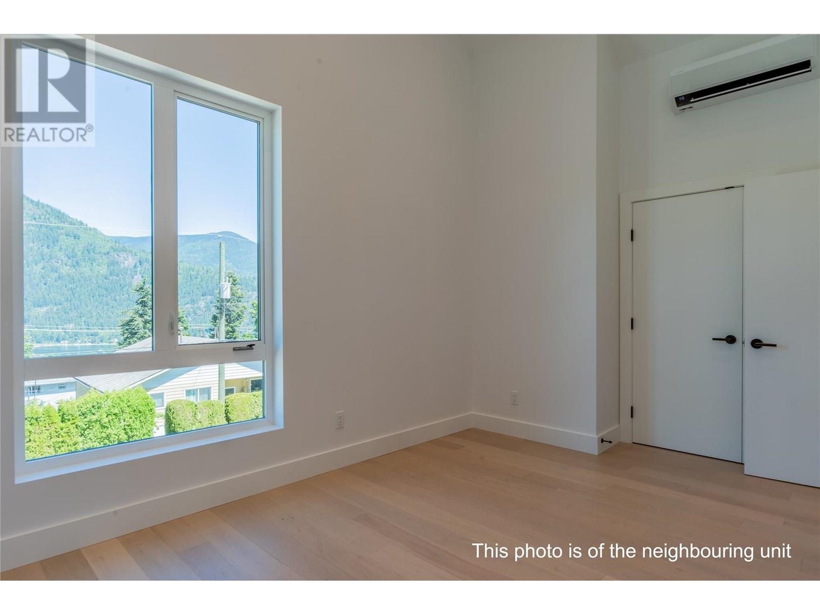 Photo 23 of 518 Robson Street Unit B, Nelson BC