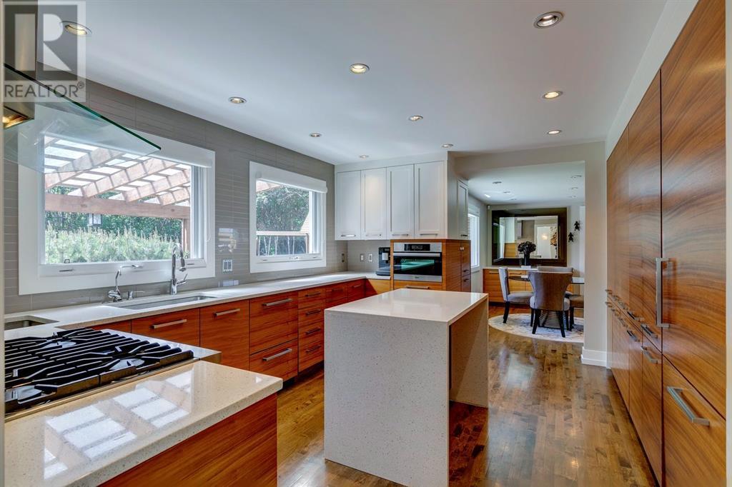 Single Family House for Sale in  Coronation Drive SW Britannia Calgary 