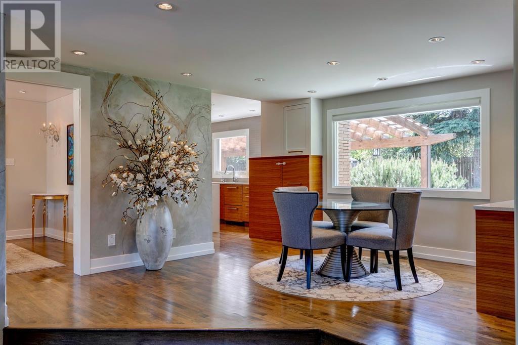 Single Family House for Sale in  Coronation Drive SW Britannia Calgary 