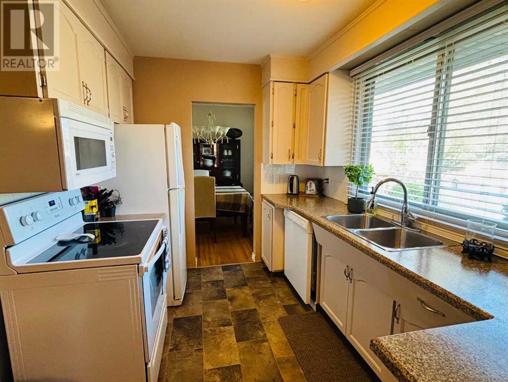 Single Family House Bungalow for Sale in  Butler Crescent NW Brentwood Calgary 