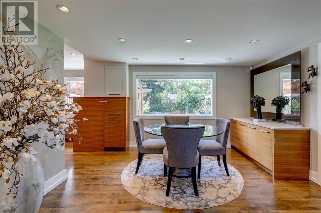 Single Family House for Sale in  Coronation Drive SW Britannia Calgary 