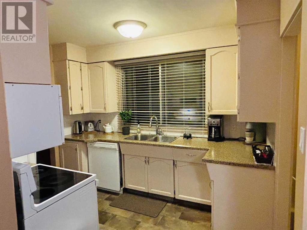 Single Family House Bungalow for Sale in  Butler Crescent NW Brentwood Calgary 
