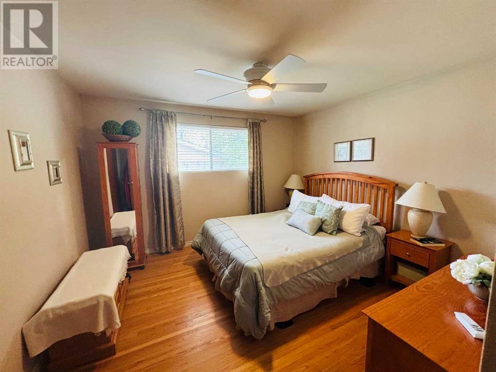 Single Family House Bungalow for Sale in  Butler Crescent NW Brentwood Calgary 