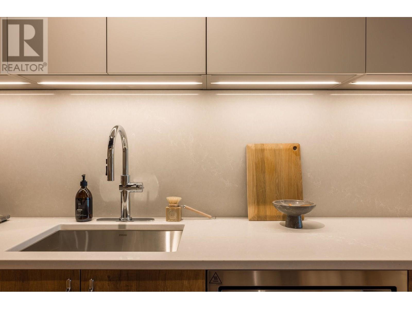 312 133 W 49TH AVENUE, Vancouver real estate listing R3015492