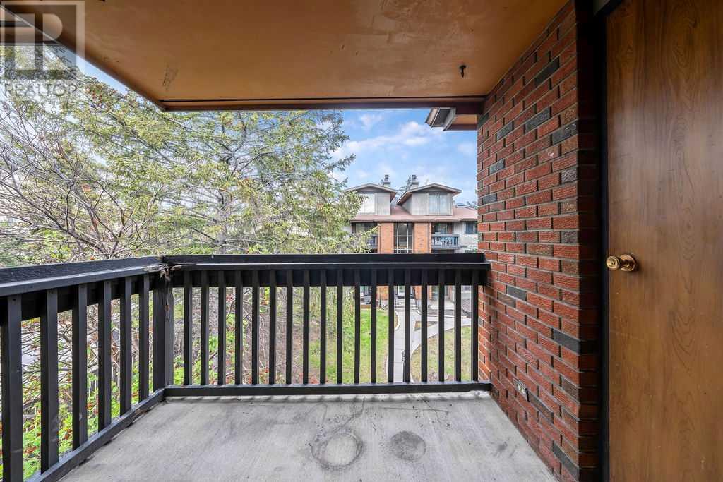 Single Family House Multi-level for Sale in B  A Street SW Kingsland Calgary 