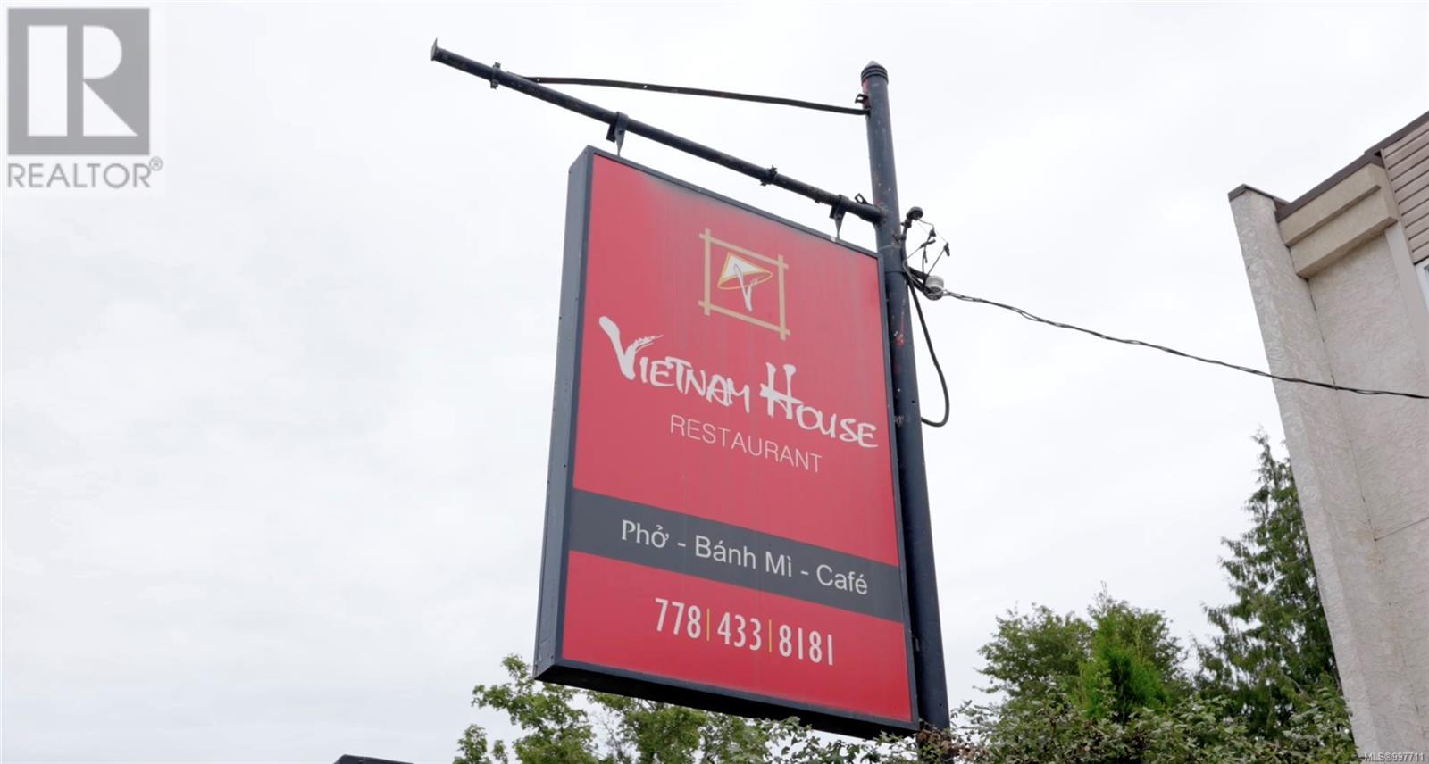 3189 Quadra St, Victoria, British Columbia