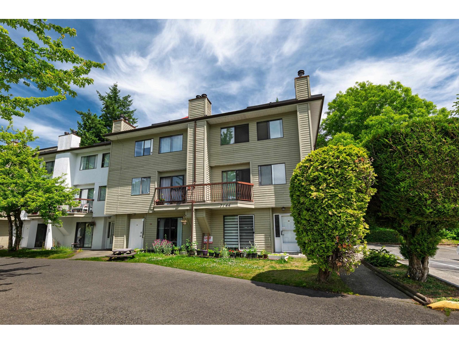 Photo 1 of 210 7144 133 B Street, Surrey BC