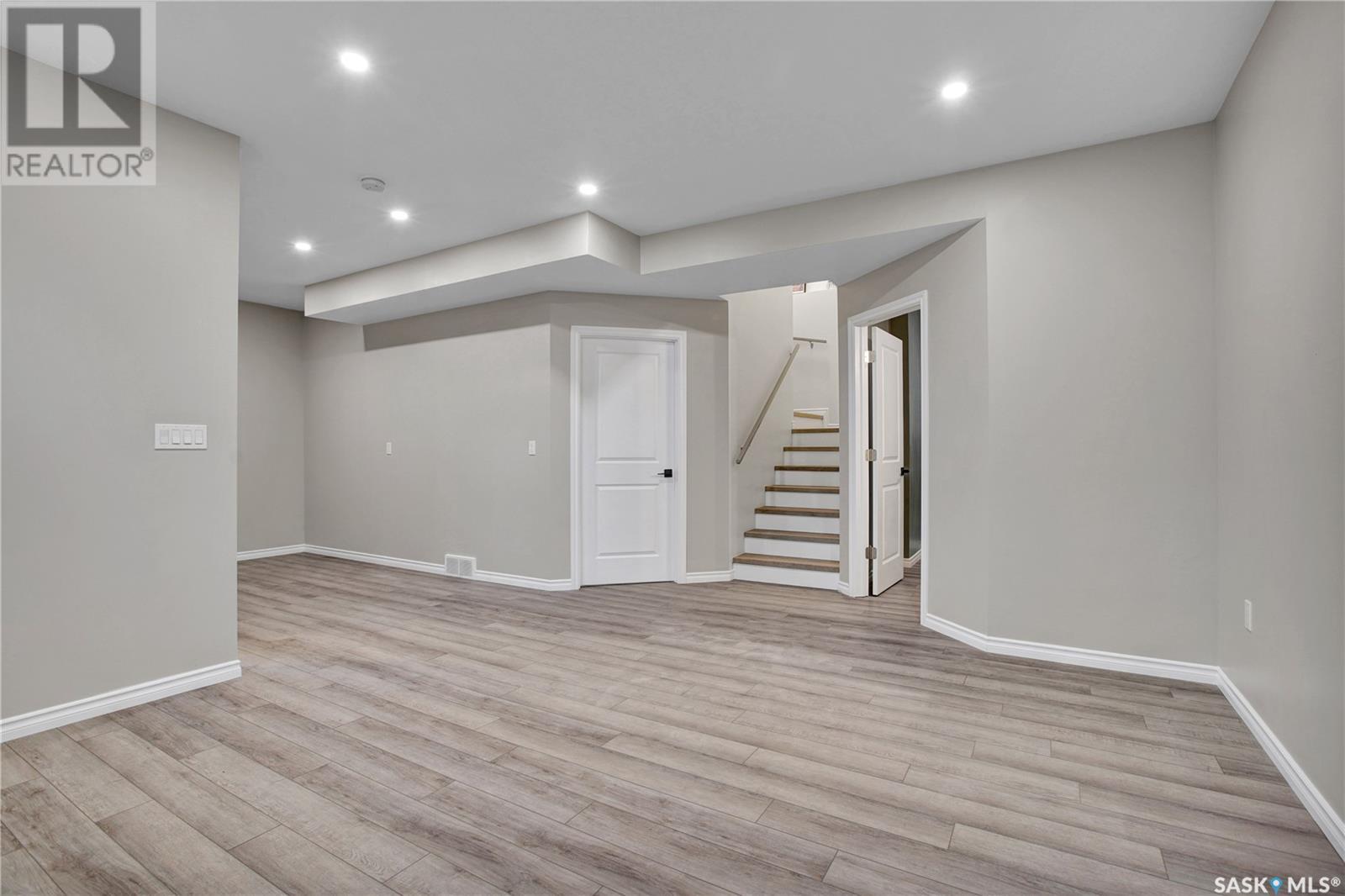 Photo 19 of 627 Rempel Crescent, Saskatoon SK