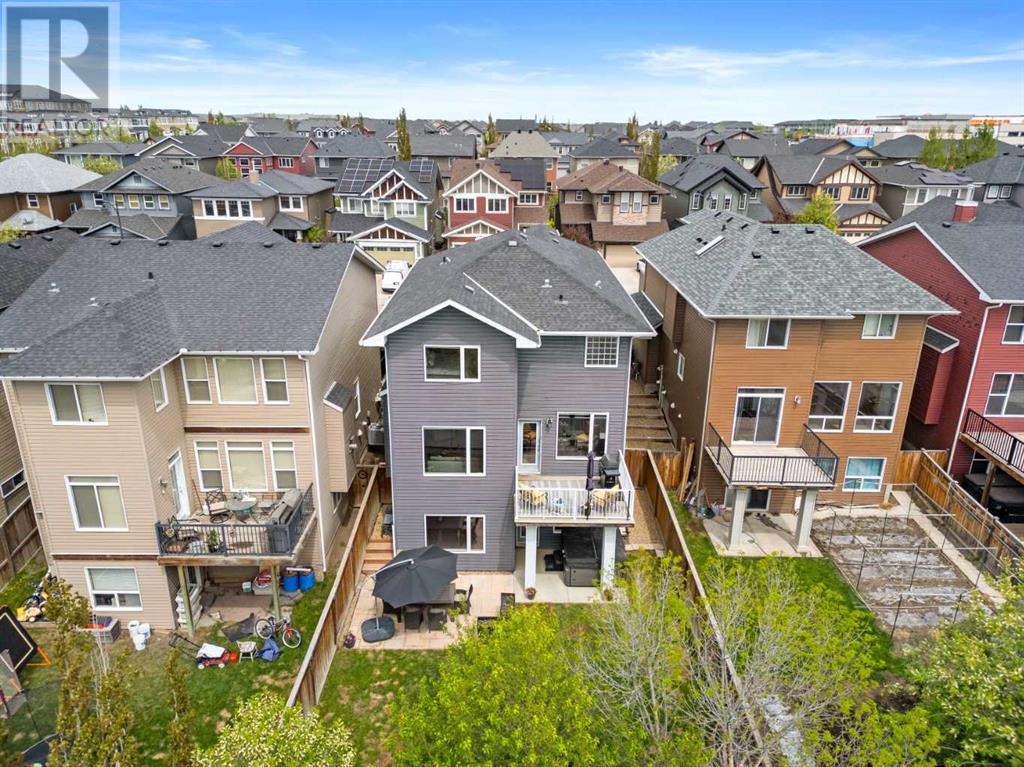 Single Family House for Sale in  Evanspark Circle NW Evanston Calgary 
