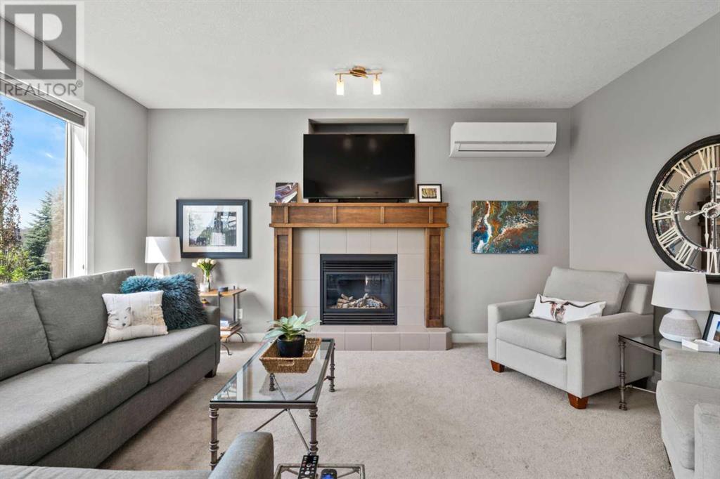 Single Family House for Sale in  Evanspark Circle NW Evanston Calgary 