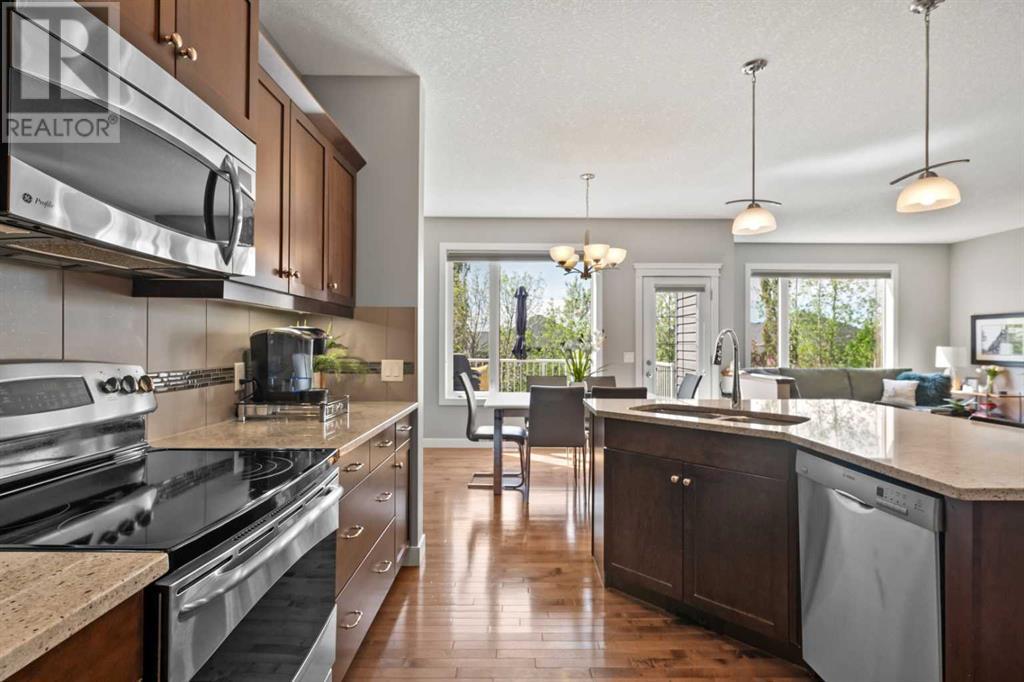 Single Family House for Sale in  Evanspark Circle NW Evanston Calgary 