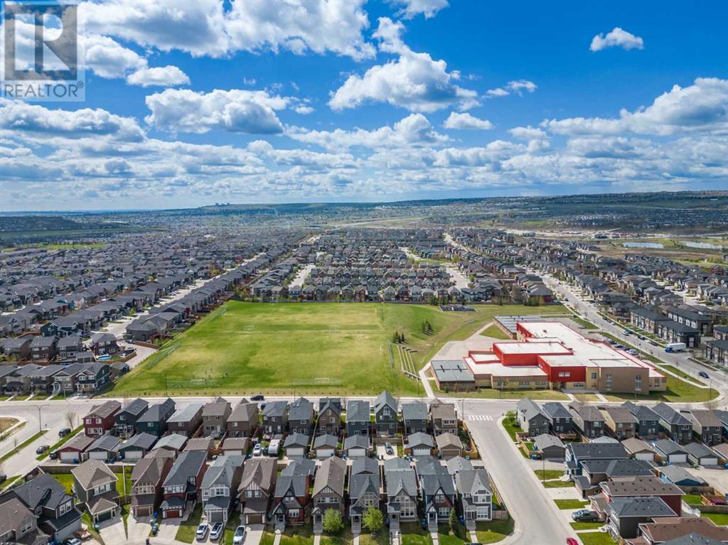 Single Family House for Sale in  Evanspark Circle NW Evanston Calgary 