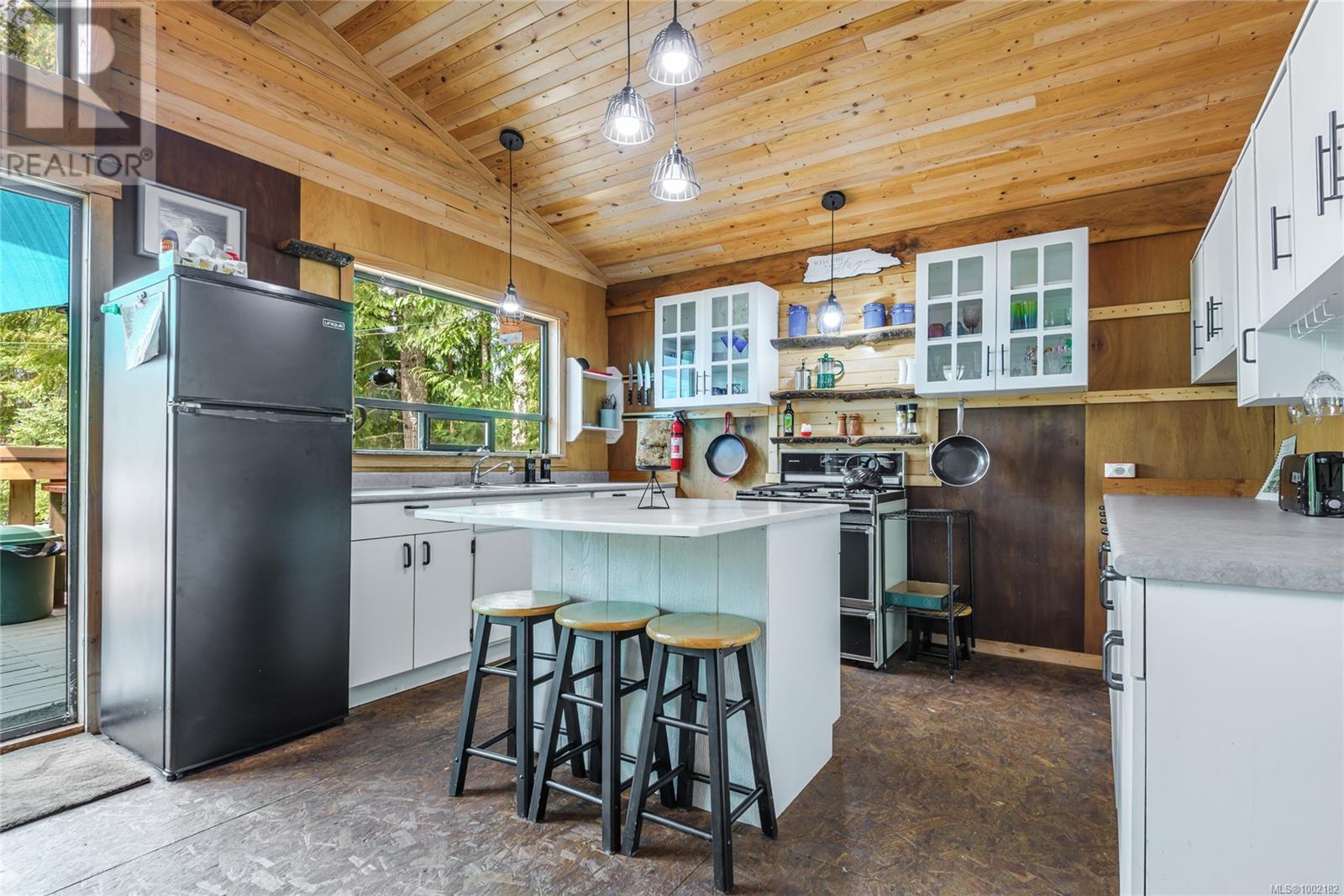 41072 Gold River Hwy, Campbell River
