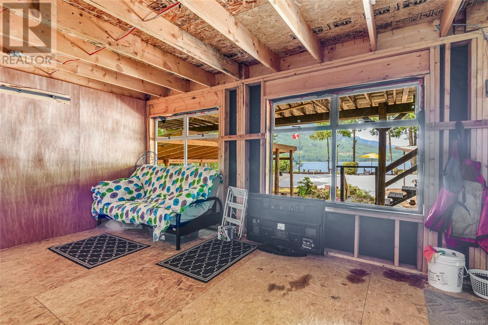 41072 Gold River Hwy, Campbell River