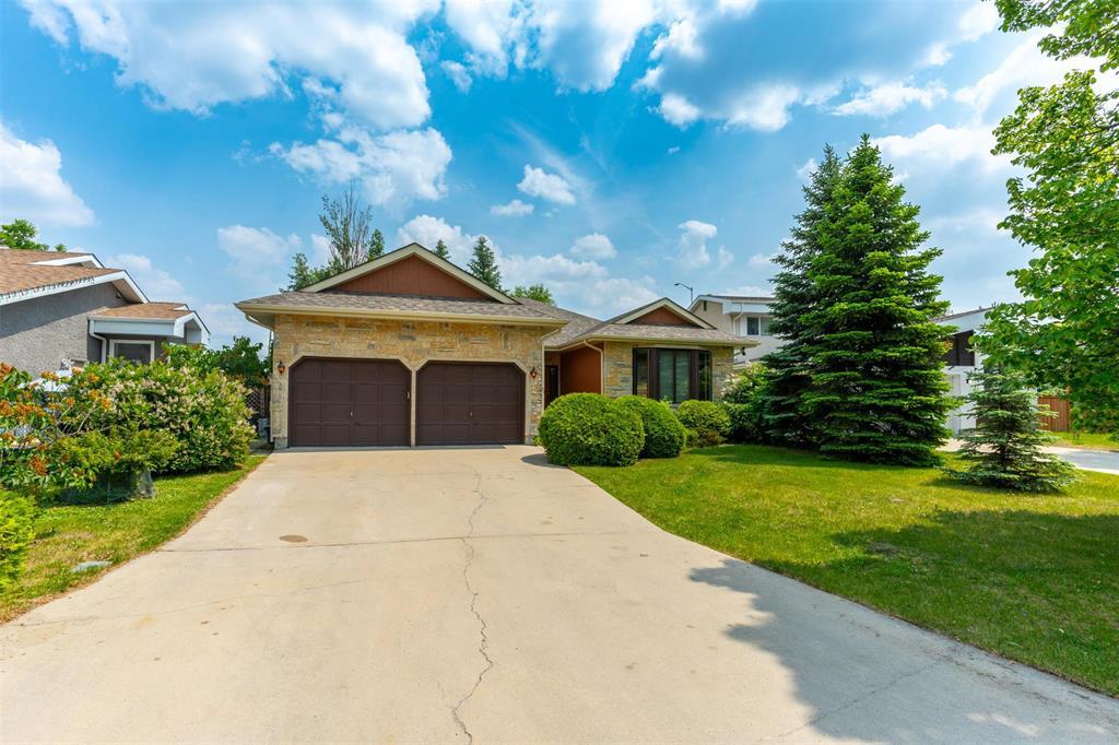 Photo 1 of 46 Wallingford Crescent, Winnipeg MB