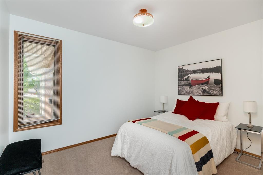 Photo 21 of 46 Wallingford Crescent, Winnipeg MB