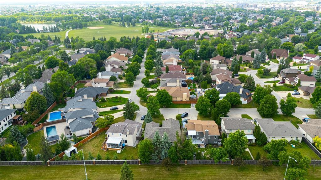 Photo 42 of 46 Wallingford Crescent, Winnipeg MB