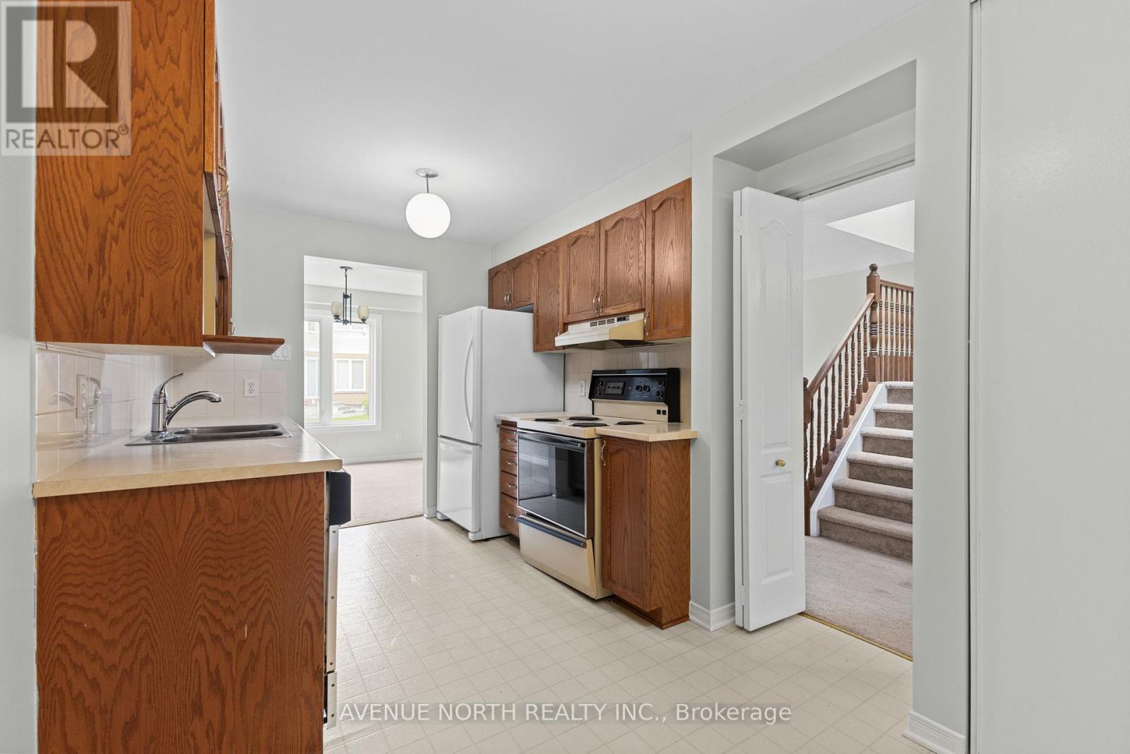 Photo 41 of 45 Wrenwood Crescent, Ottawa ON