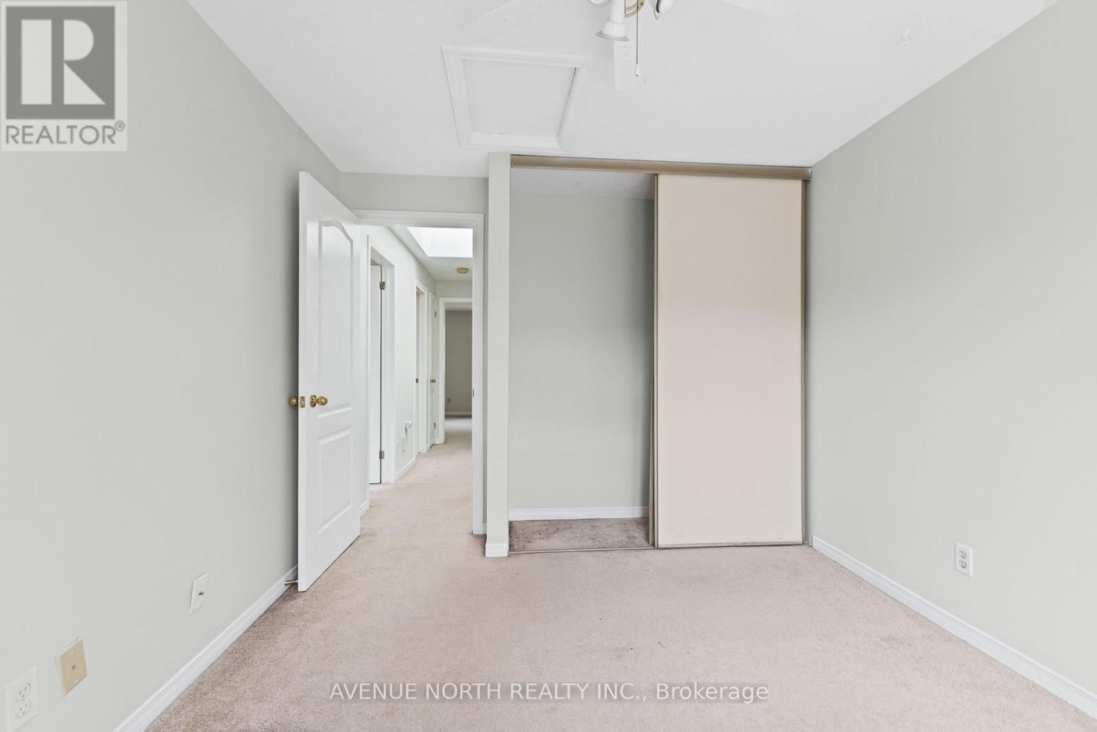 Photo 30 of 45 Wrenwood Crescent, Ottawa ON