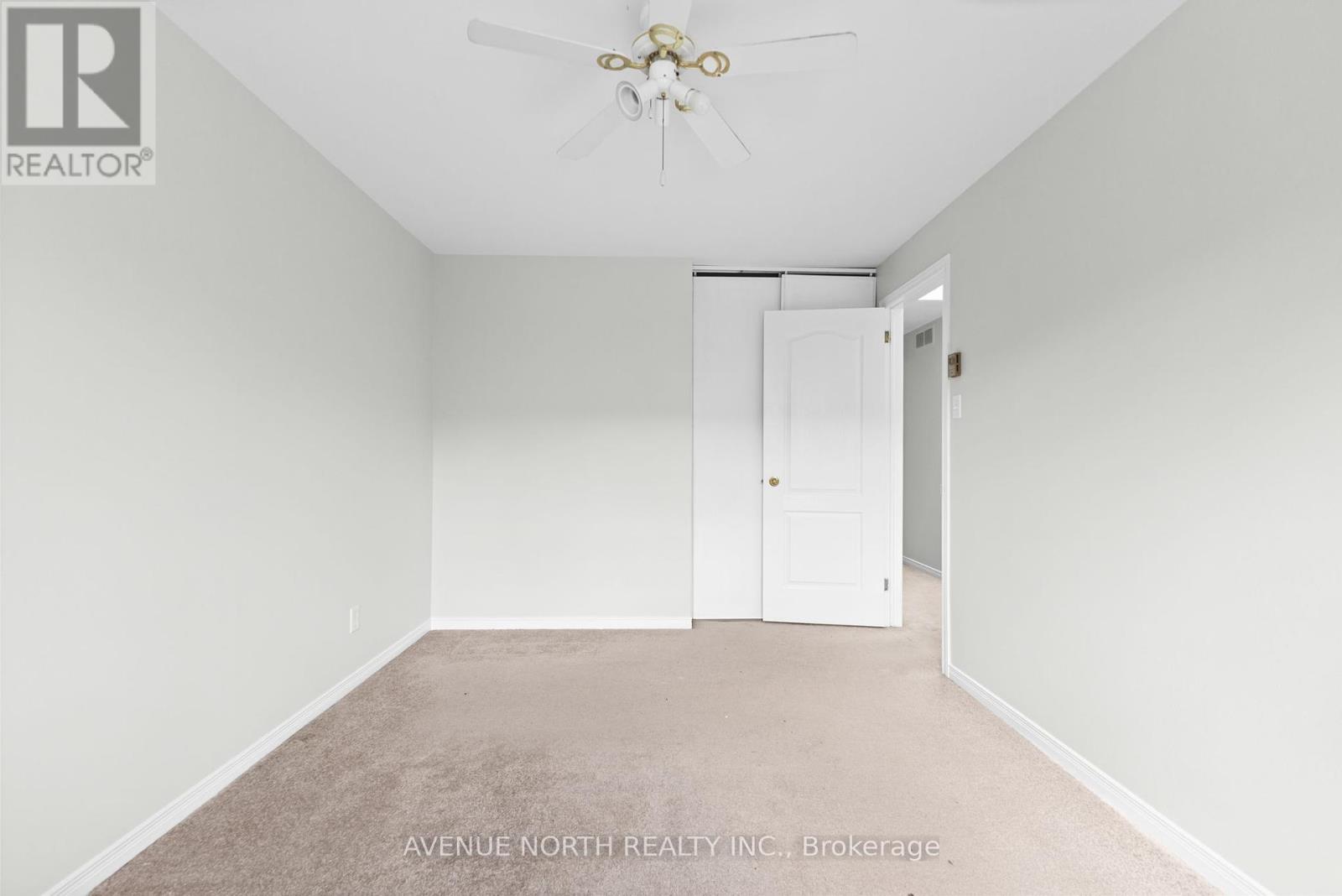 Photo 21 of 45 Wrenwood Crescent, Ottawa ON
