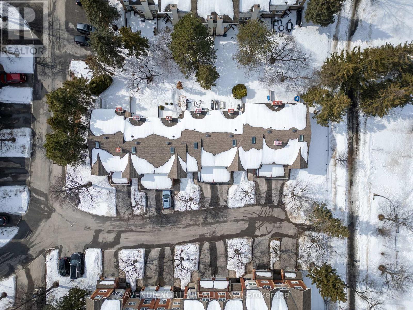 Photo 11 of 45 Wrenwood Crescent, Ottawa ON