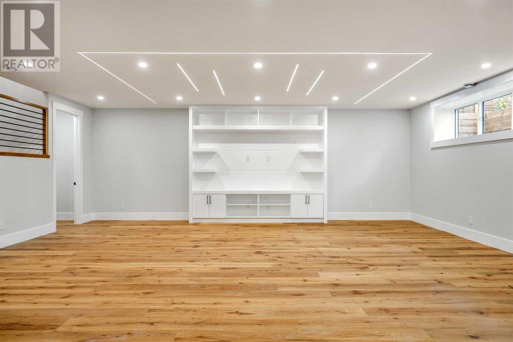 Single Family House Bungalow for Sale in   Avenue NW Capitol Hill Calgary 