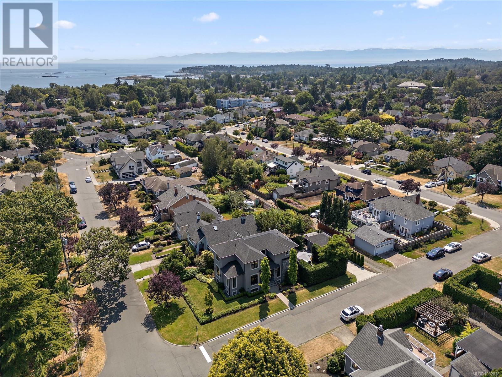 Photo 44 of 2685 Burdick Ave, Oak Bay BC