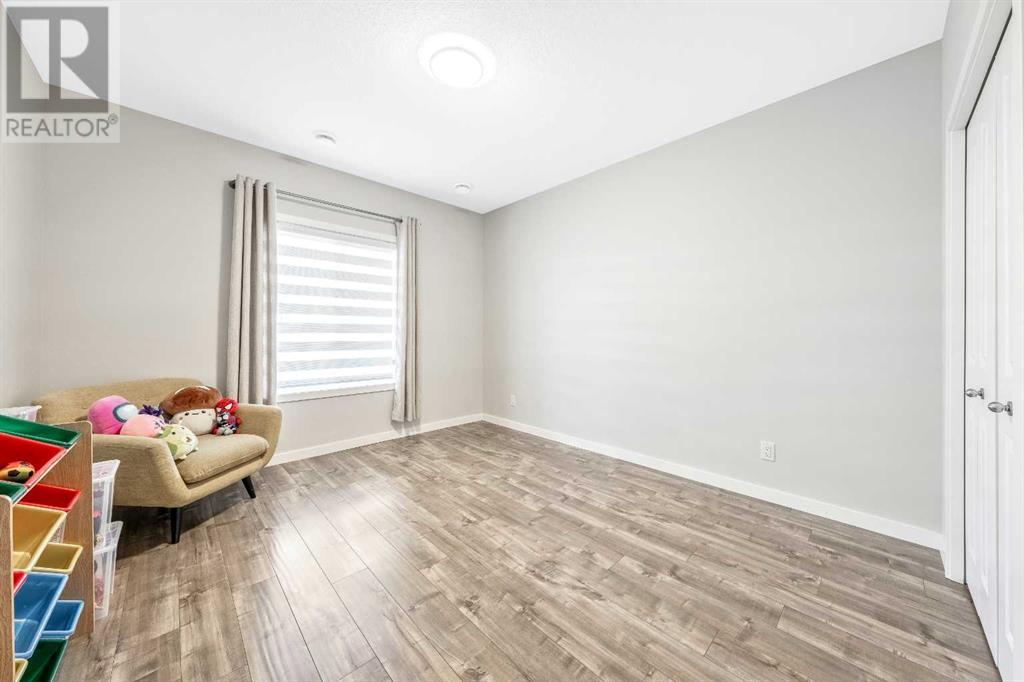 Single Family House for Sale in  Lucas Crescent NW Livingston Calgary 