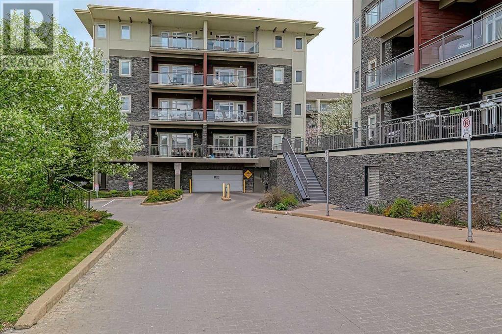 Single Family House for Sale in   Millrise Drive SW Millrise Calgary 