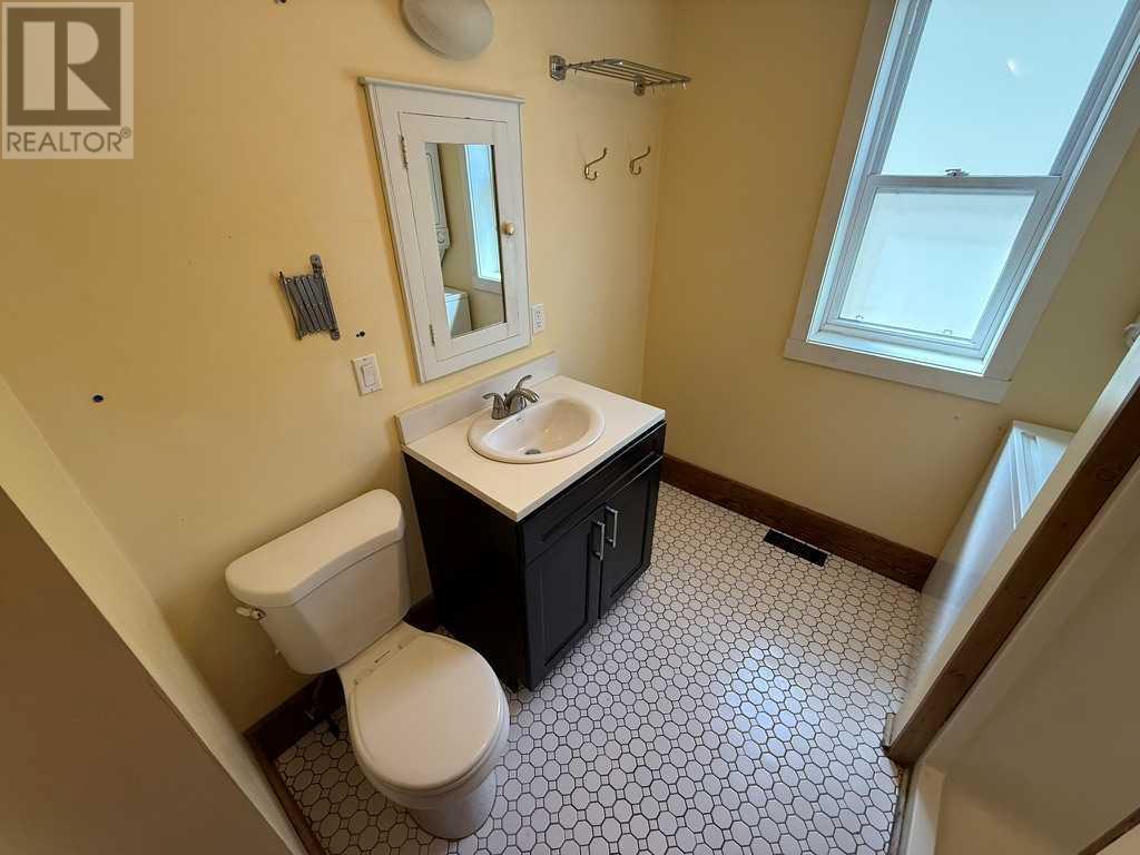 Single Family House Bungalow for Sale in   Avenue NW Mount Pleasant Calgary 