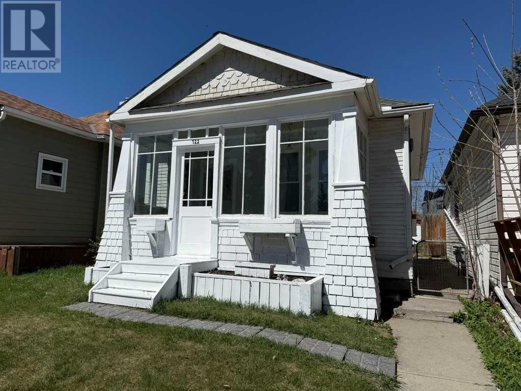 Single Family House Bungalow for Sale in   Avenue NW Mount Pleasant Calgary 