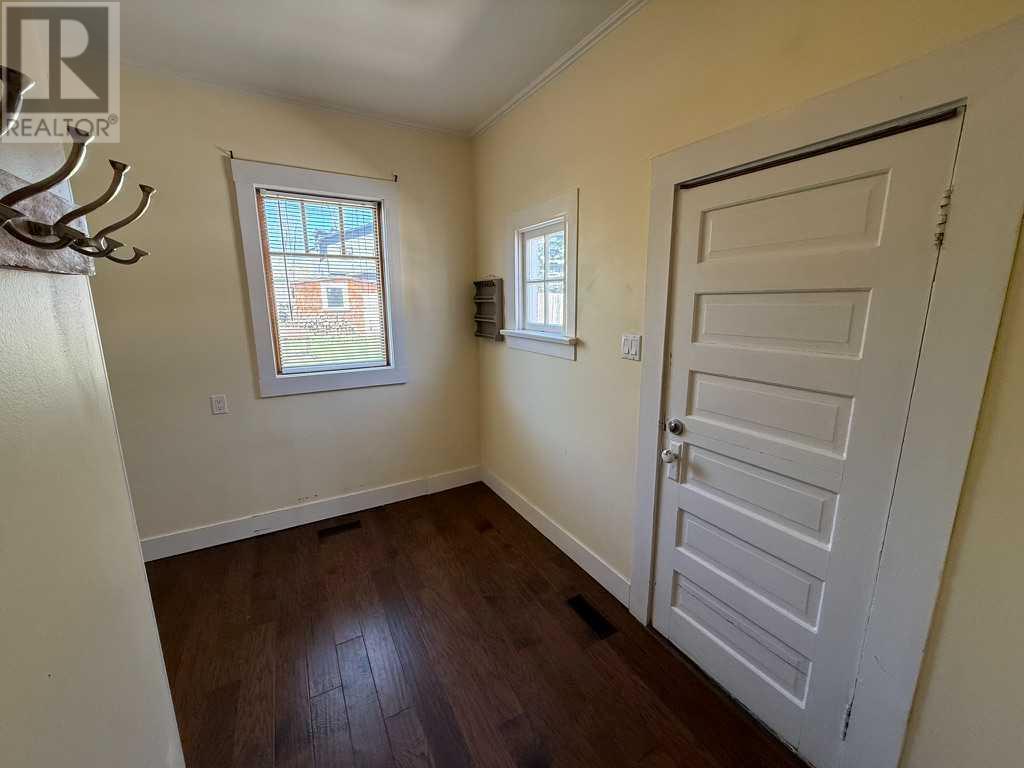 Single Family House Bungalow for Sale in   Avenue NW Mount Pleasant Calgary 