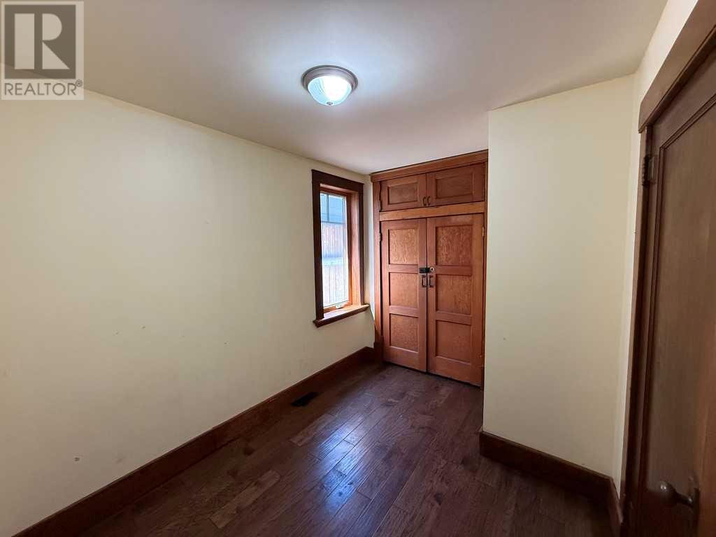 Single Family House Bungalow for Sale in   Avenue NW Mount Pleasant Calgary 
