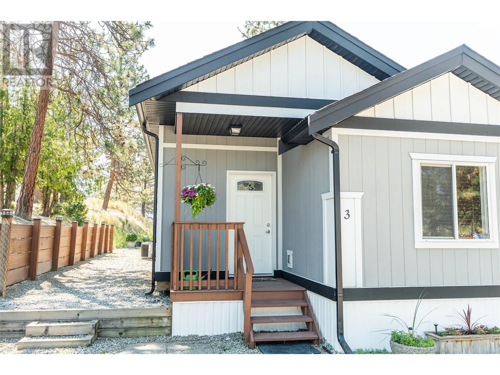 3 1860 Boucherie Road, West Kelowna