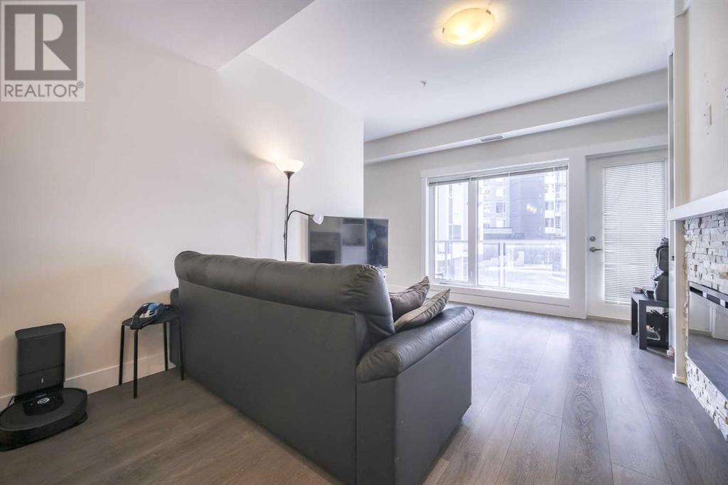 Single Family House for Sale in   Brentwood Common NW Brentwood Calgary 