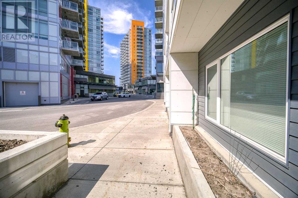 Single Family House for Sale in   Brentwood Common NW Brentwood Calgary 