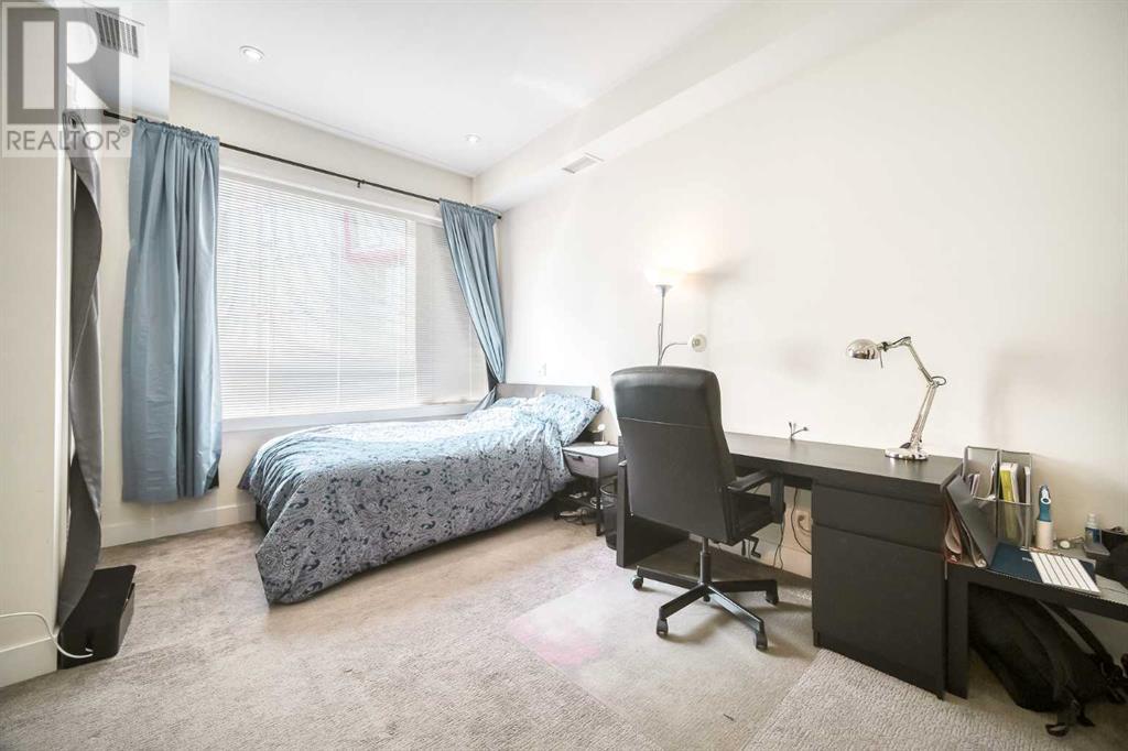 Single Family House for Sale in   Brentwood Common NW Brentwood Calgary 