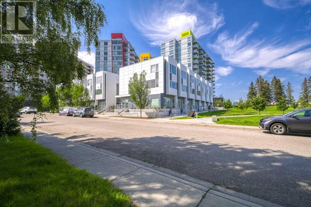 Single Family House for Sale in   Brentwood Common NW Brentwood Calgary 