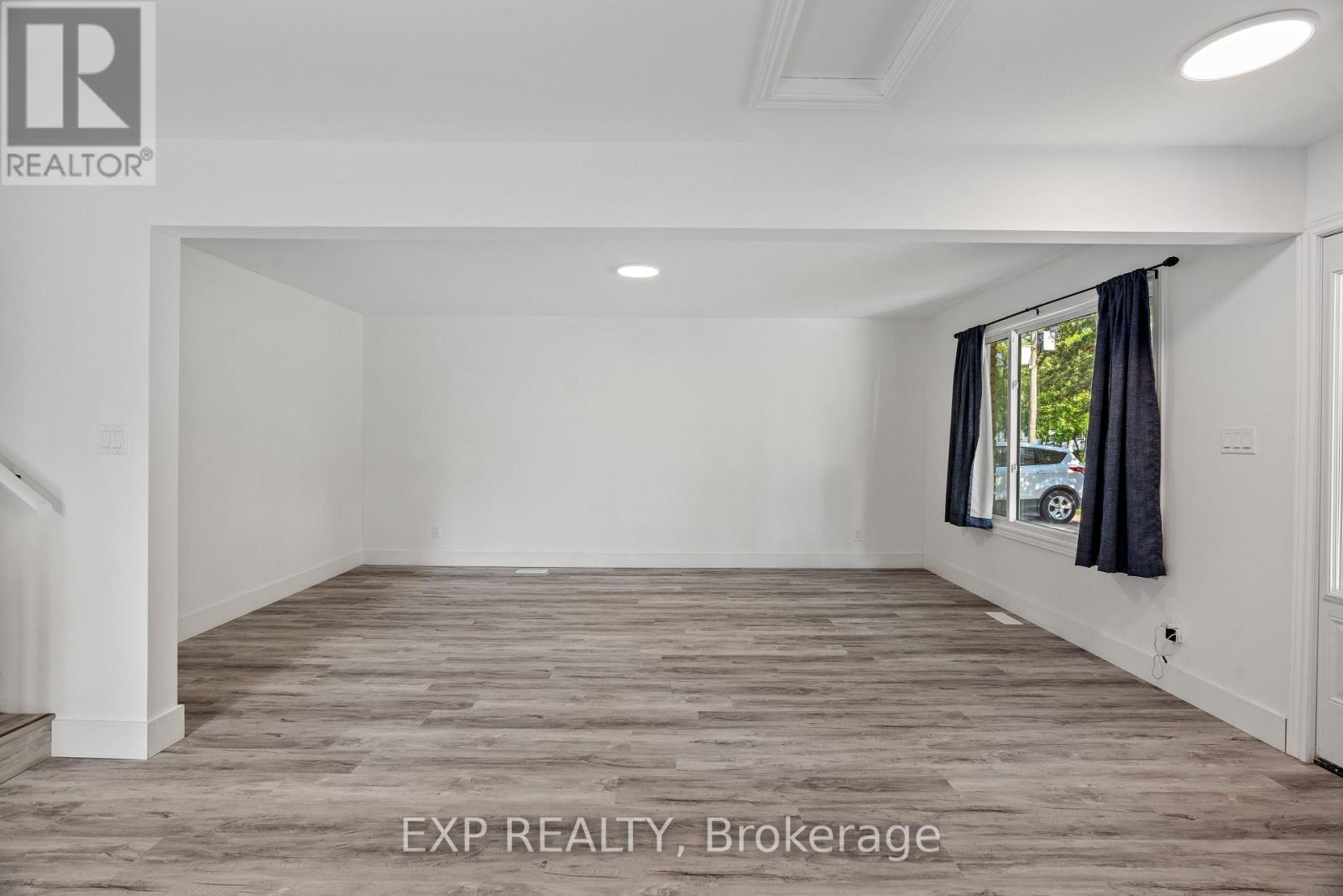 Single Family House for Sale in  WILLIAM E STREET North Middlesex (Parkhill) 