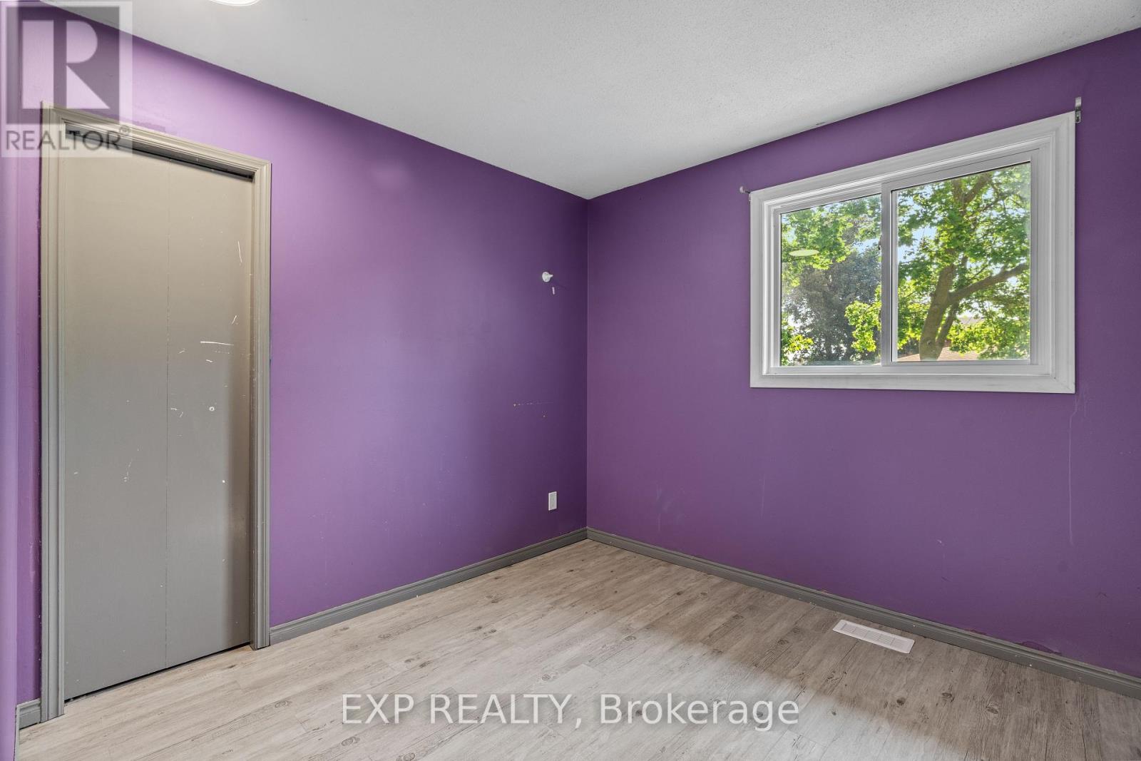 Single Family House for Sale in  WILLIAM E STREET North Middlesex (Parkhill) 