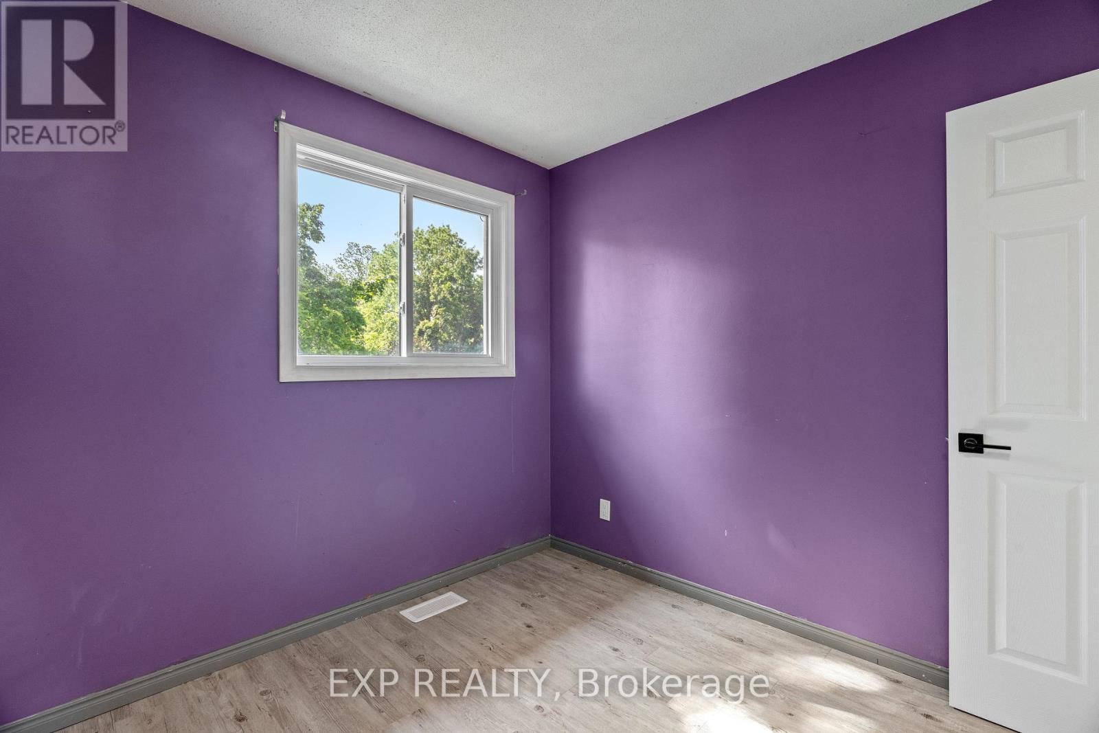 Single Family House for Sale in  WILLIAM E STREET North Middlesex (Parkhill) 