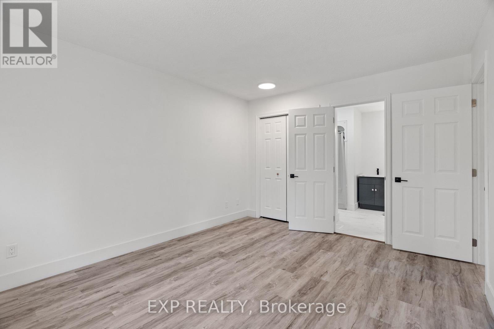 Single Family House for Sale in  WILLIAM E STREET North Middlesex (Parkhill) 